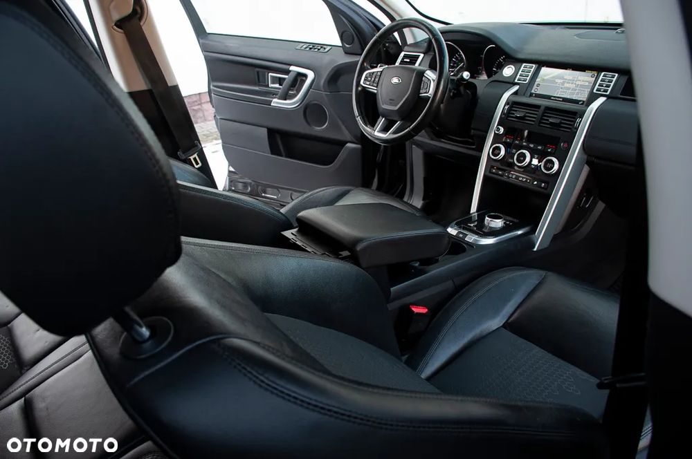 Land Rover Discovery Sport - 10