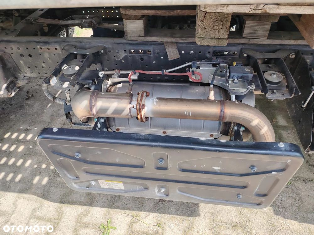 obudow fitra powietrza isuzu NPR 5,2 23r 898123532 - 3