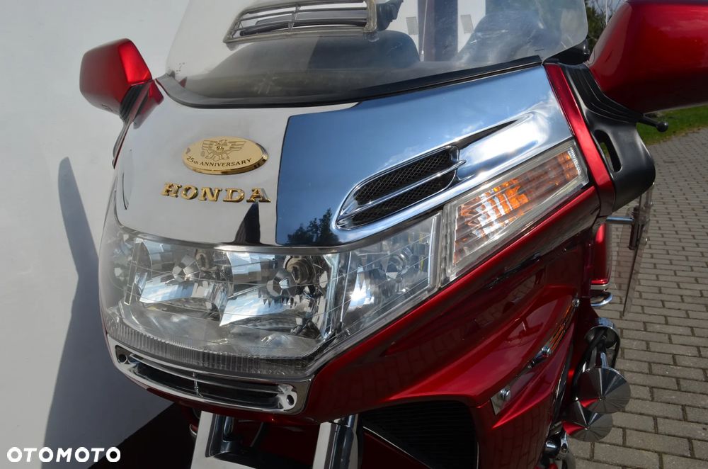 Honda GL - 16