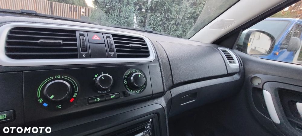 Skoda Fabia 1.2 HTP Active - 33