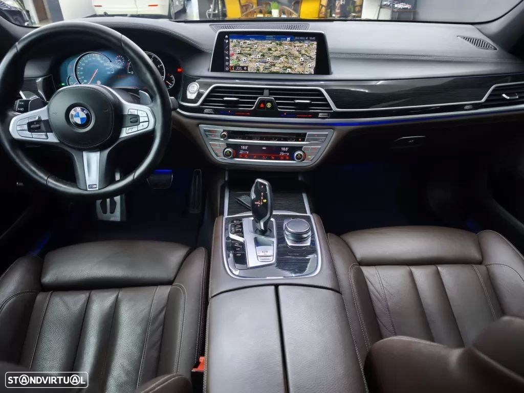 BMW 725 d Pack M - 25