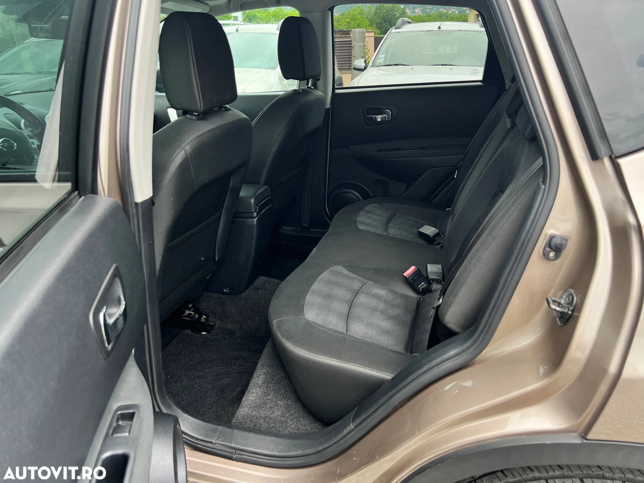Nissan Qashqai 1.5 DCI TEKNA - 11