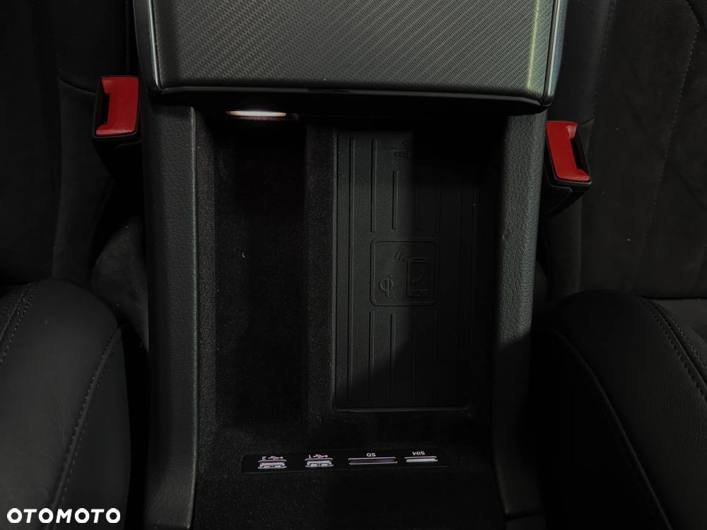 Audi A6 Avant 40 TDI quattro S tronic S line - 23