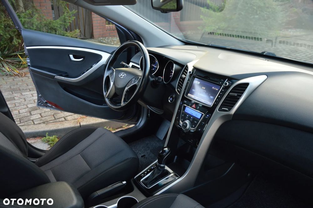 Hyundai i30 1.6 CRDi Premium DCT - 13