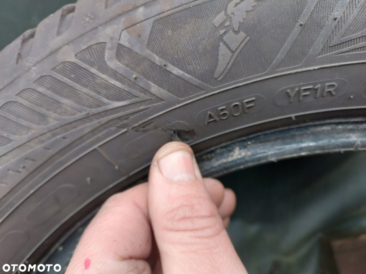 OPONA GOODYEAR VECTOR 4SEASONS 205/55 16" ZIMA 6MM - 9