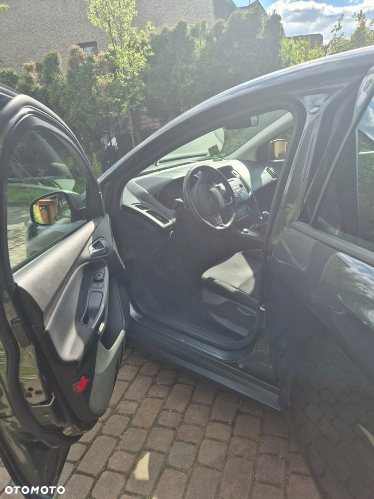 Ford Focus 1.6 Trend - 5