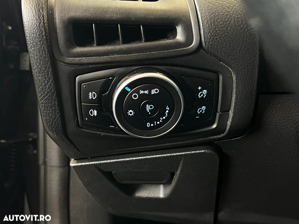Ford Focus - 17