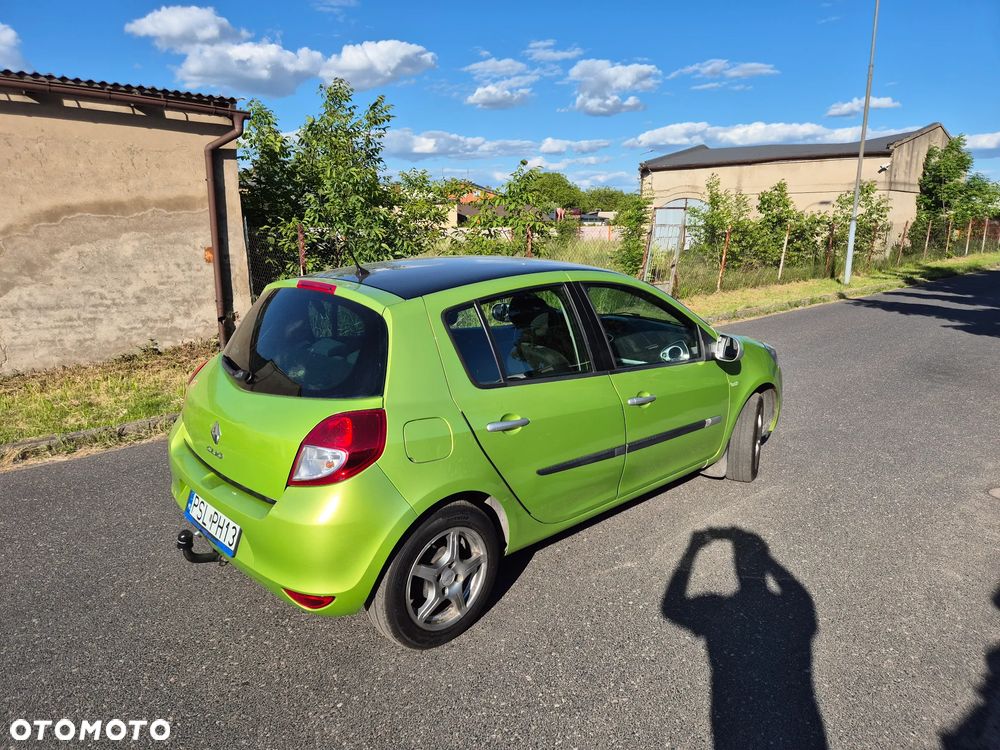 Renault Clio 1.2 16V Authentique - 6