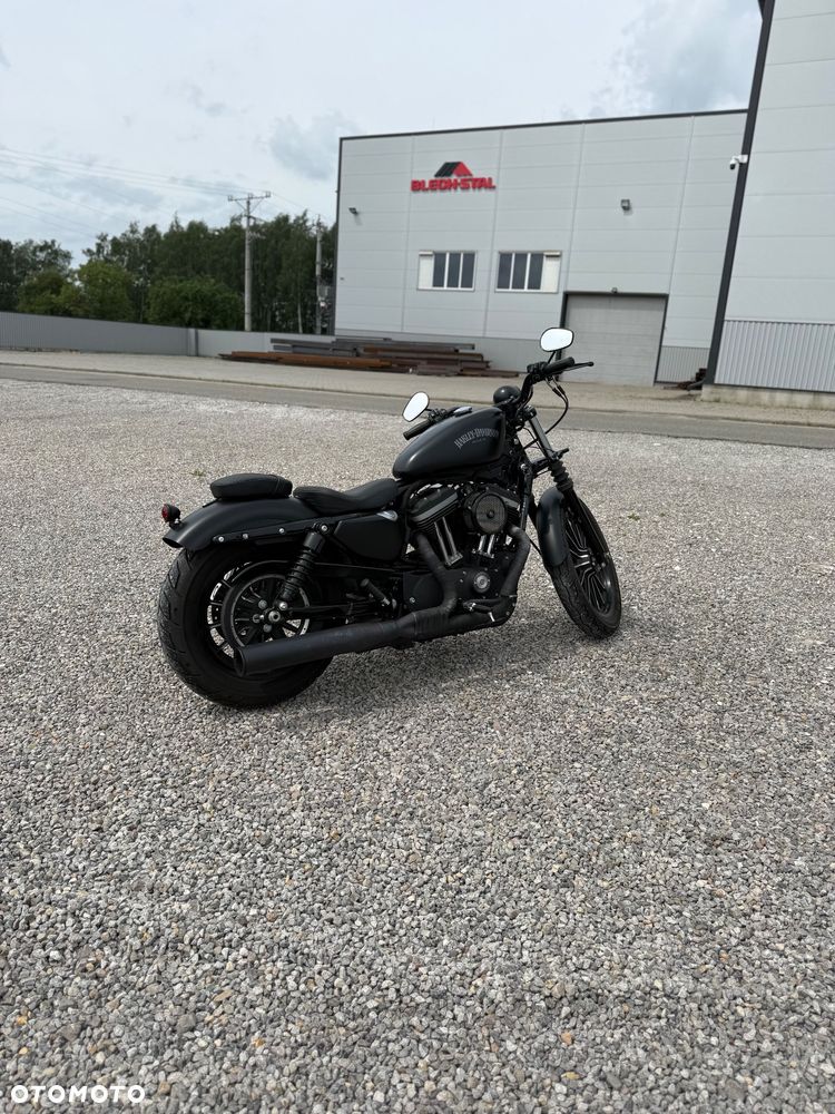 Harley-Davidson Sportster Iron 883 - 4