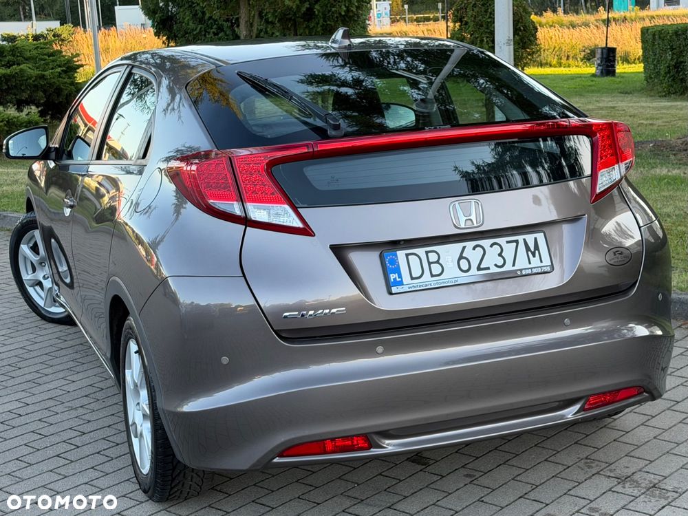 Honda Civic 1.8 Executive - 32