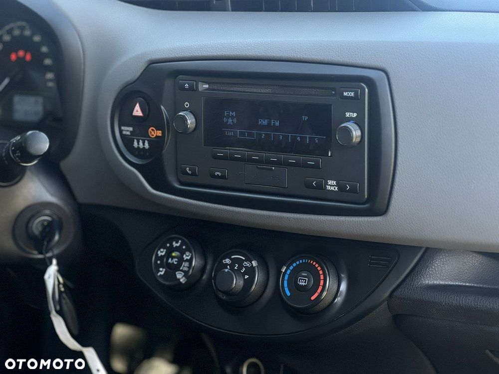 Toyota Yaris 1.5 Active - 17