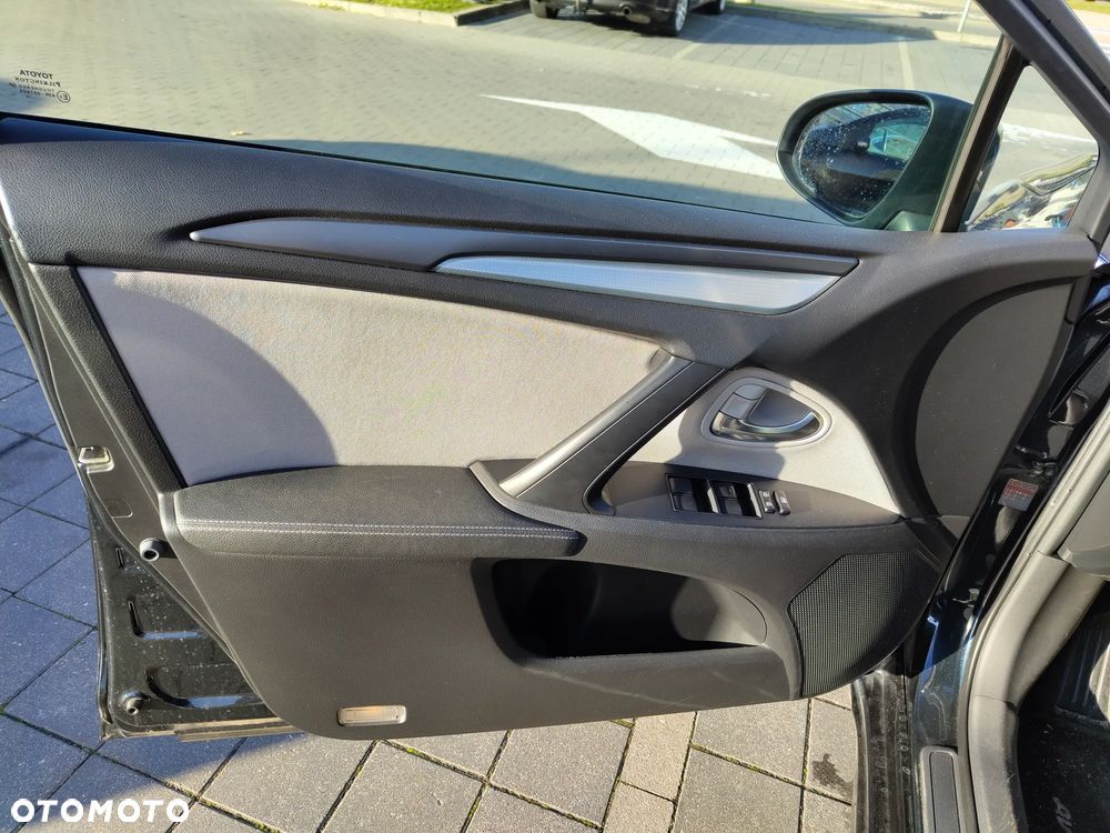 Toyota Avensis 2.0 D-4D Active Business - 14