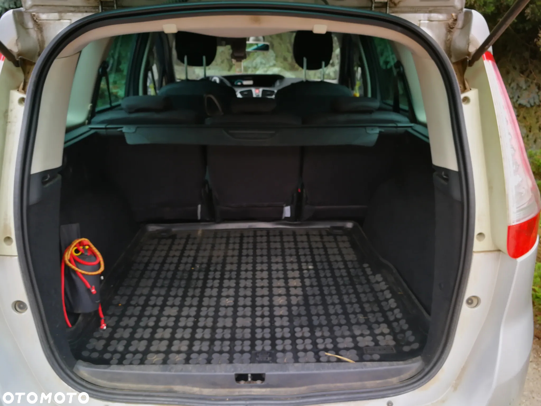 Renault Scenic TCe 130 Dynamique - 17