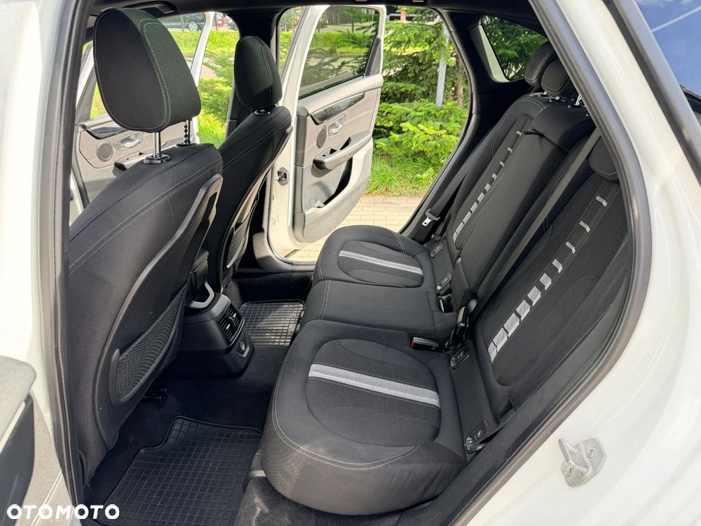 BMW Seria 2 218d GT Luxury Line sport - 11