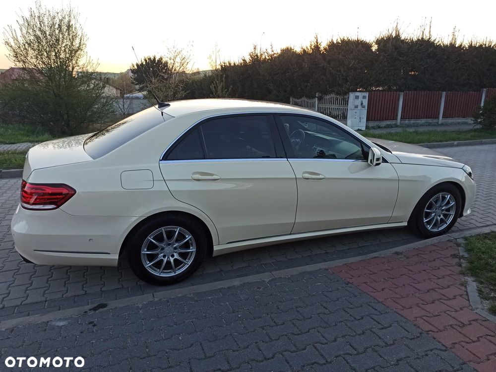 Mercedes-Benz Klasa E 220 BlueTEC 4Matic 7G-TRONIC - 10