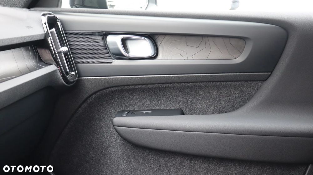 Volvo XC 40 82kWh Recharge Twin AWD Plus - 15