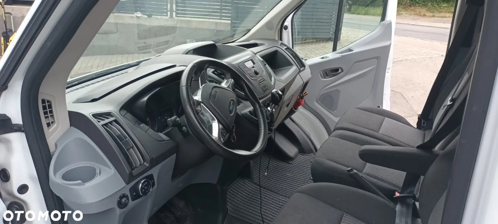 Ford Transit 330 L2H3 Trend - 9