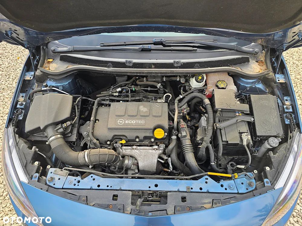 Opel Astra 1.4 Turbo Cosmo - 33
