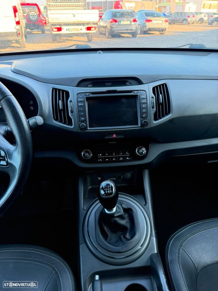 Kia Sportage 1.7 CRDI ISG LX - 29