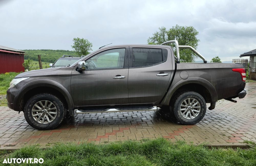 Mitsubishi L200 Pick Up 4x4 Autm. Double Cab Top - 16