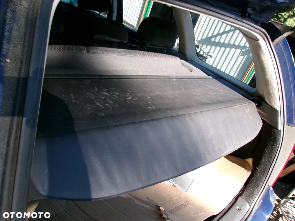 ROLETA I PÓŁKA BAGAŻNIKA TOYOTA COROLLA E12 KOMBI - 1
