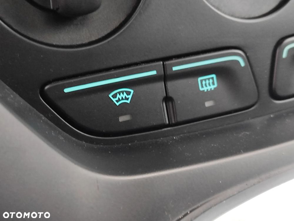 Ford C-MAX 2.0 TDCi Titanium - 15