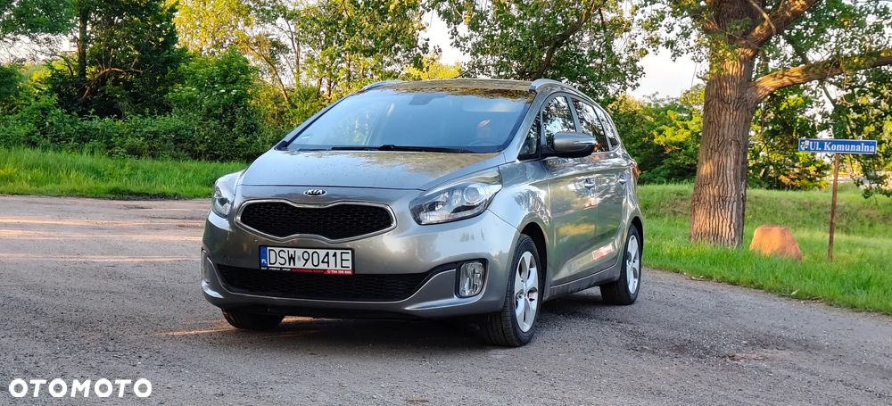 Kia Carens 1.6 GDI Dream-Team Edition - 4