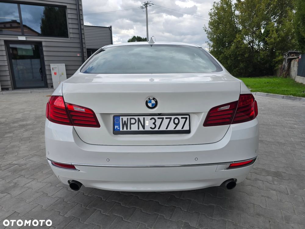 BMW Seria 5 535i xDrive Sport-Aut Luxury Line - 8