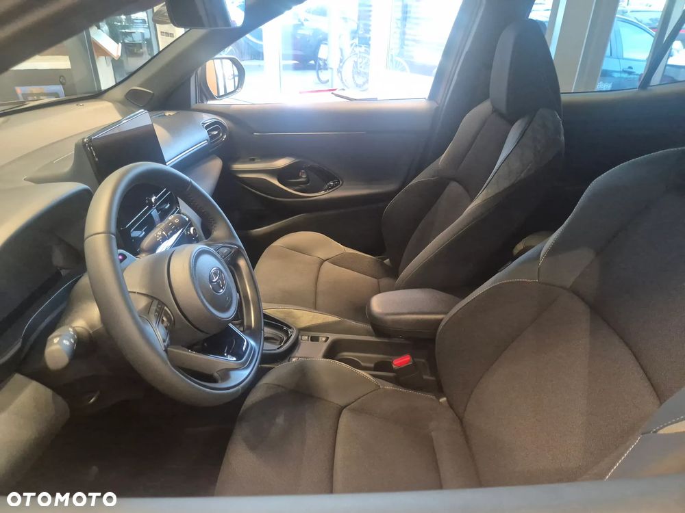 Toyota Yaris Cross Hybrid 1.5 Executive - 10