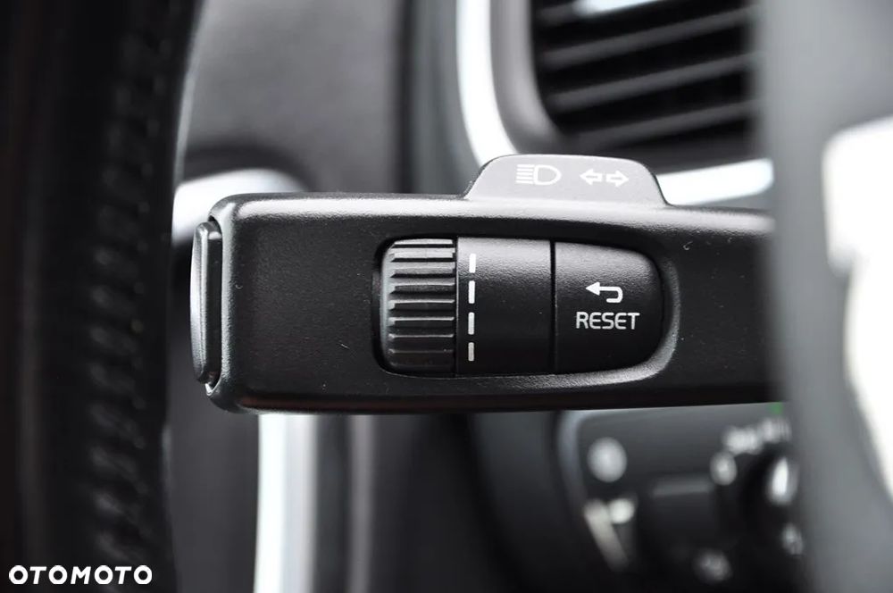 Volvo V60 D3 Geartronic Summum - 39