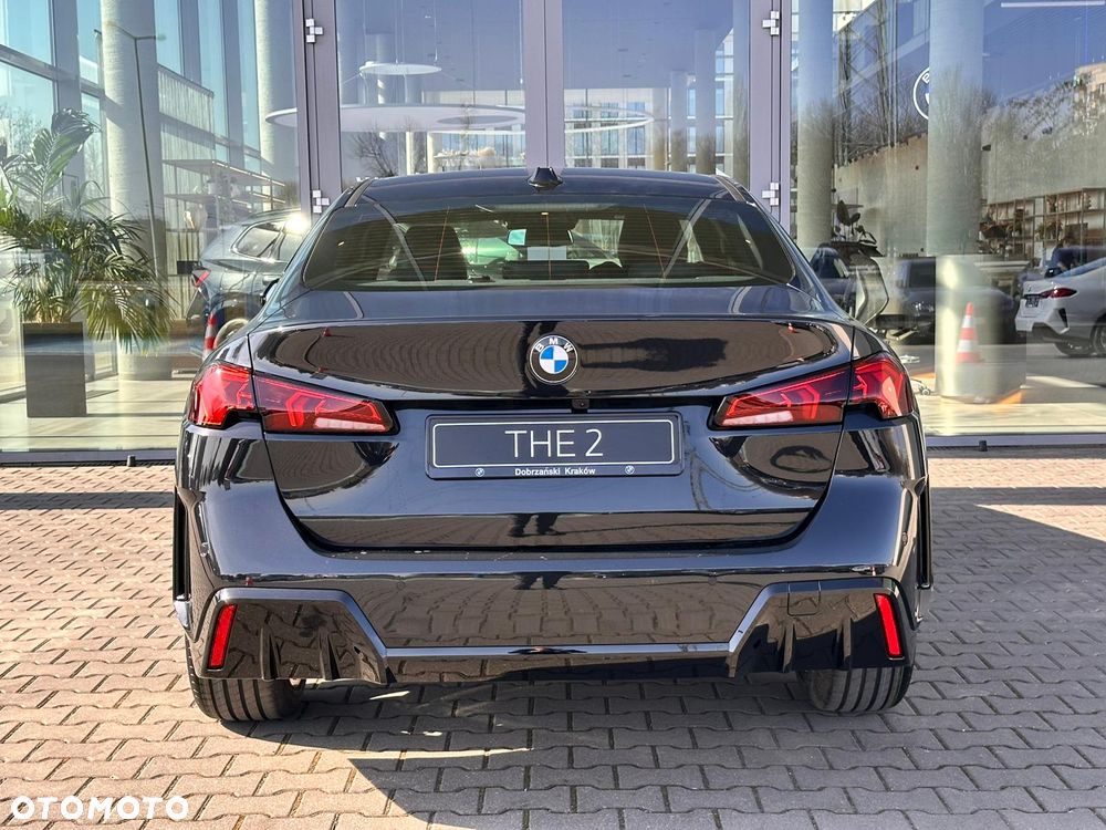 BMW Seria 2 220i mHEV - 10