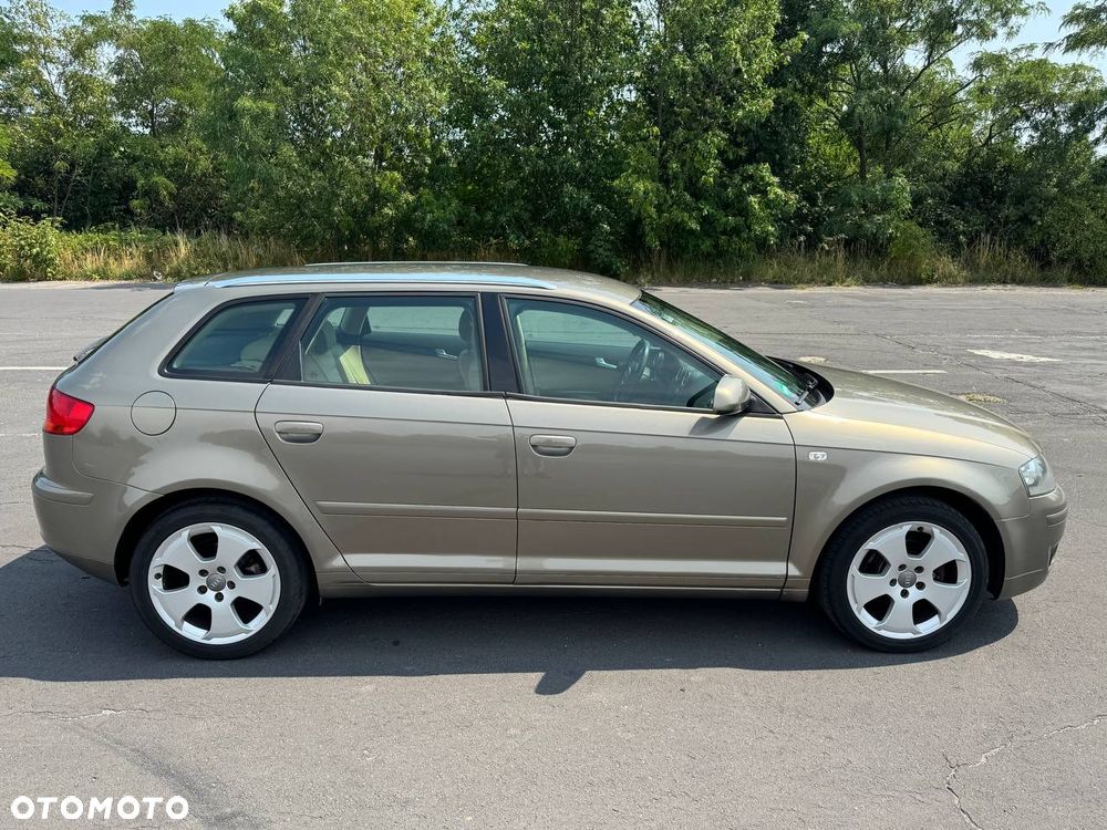 Audi A3 Sportback - 4