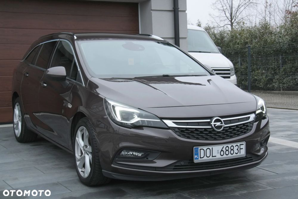 Opel Astra 1.6 CDTI Dynamic S&S - 2