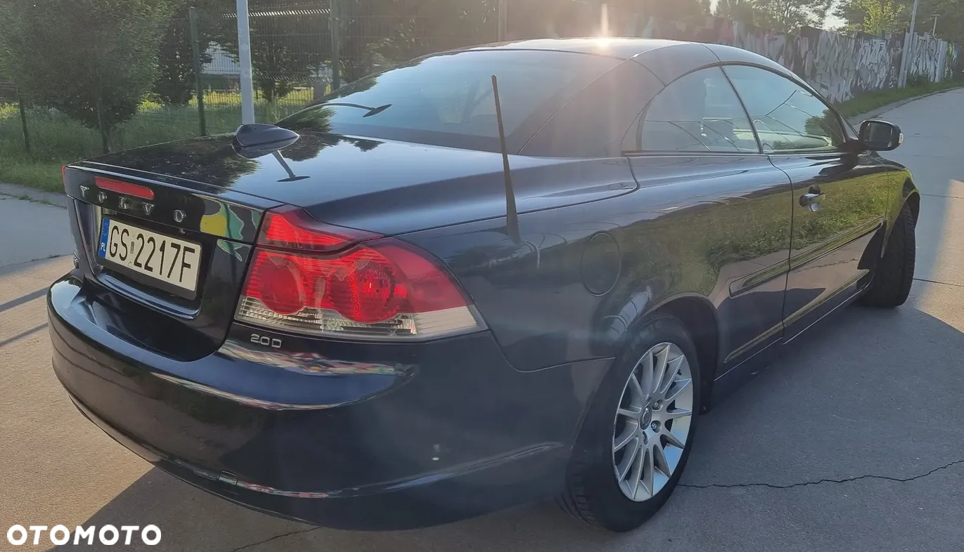 Volvo C70 2.0D Momentum - 8