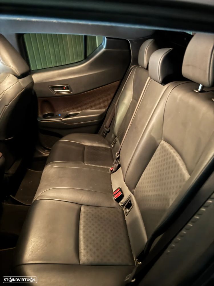 Toyota C-HR 1.8 HSD Exclusive+P.Luxury - 13