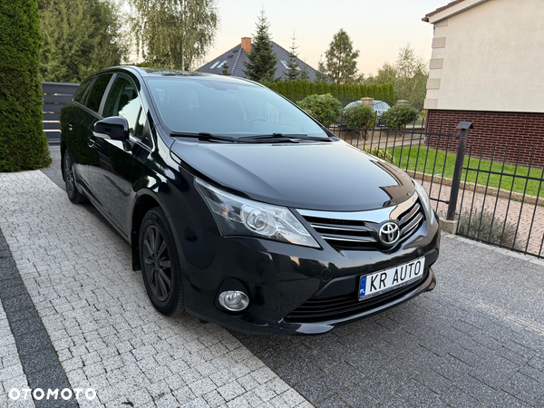 Toyota Avensis Combi 2.0 D-4D Life