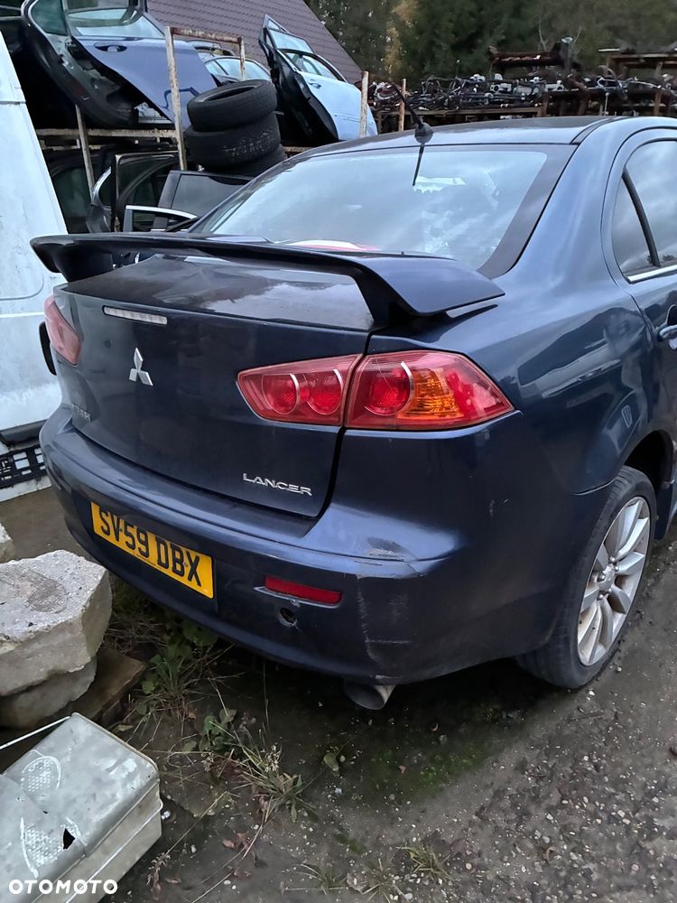 Zderzak tył Mitsubishi Lancer X Sedan Kompletny - 3