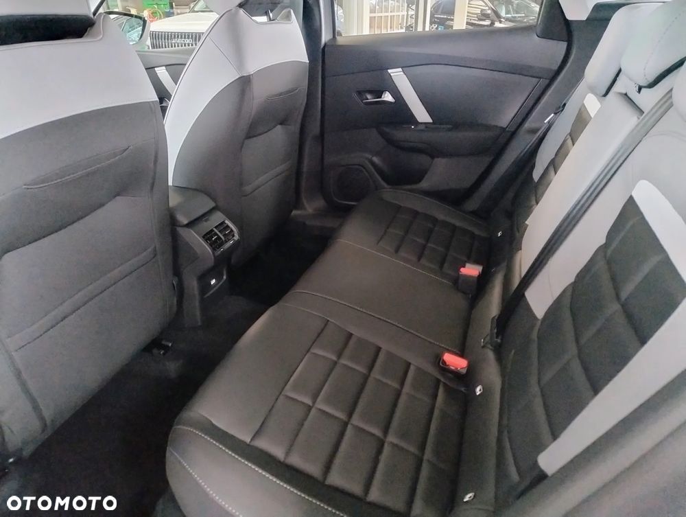 Citroën C4 1.2 mHEV Max eDCT6 - 25