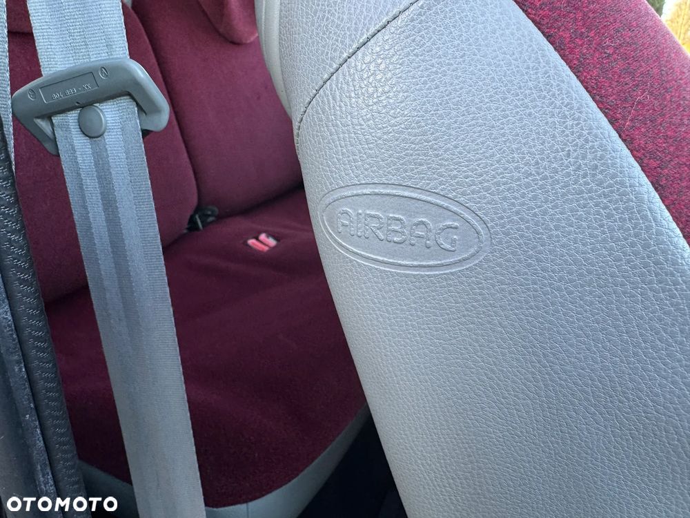 Renault Twingo 1.2 16V Privilege - 26