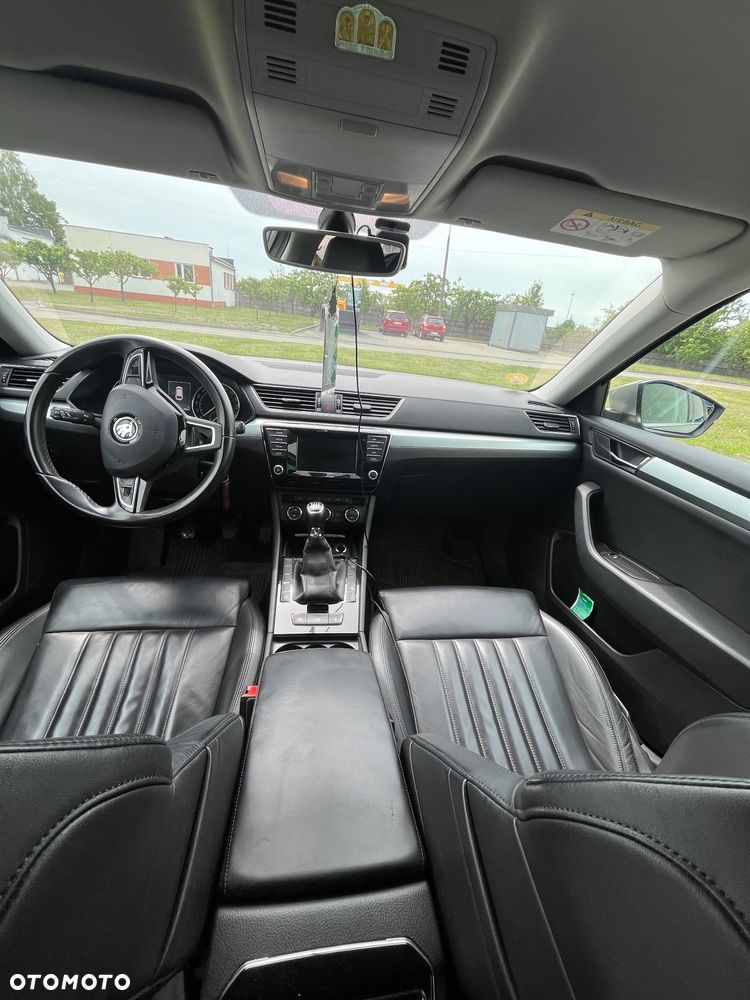 Skoda Superb 1.6 TDI Style - 6