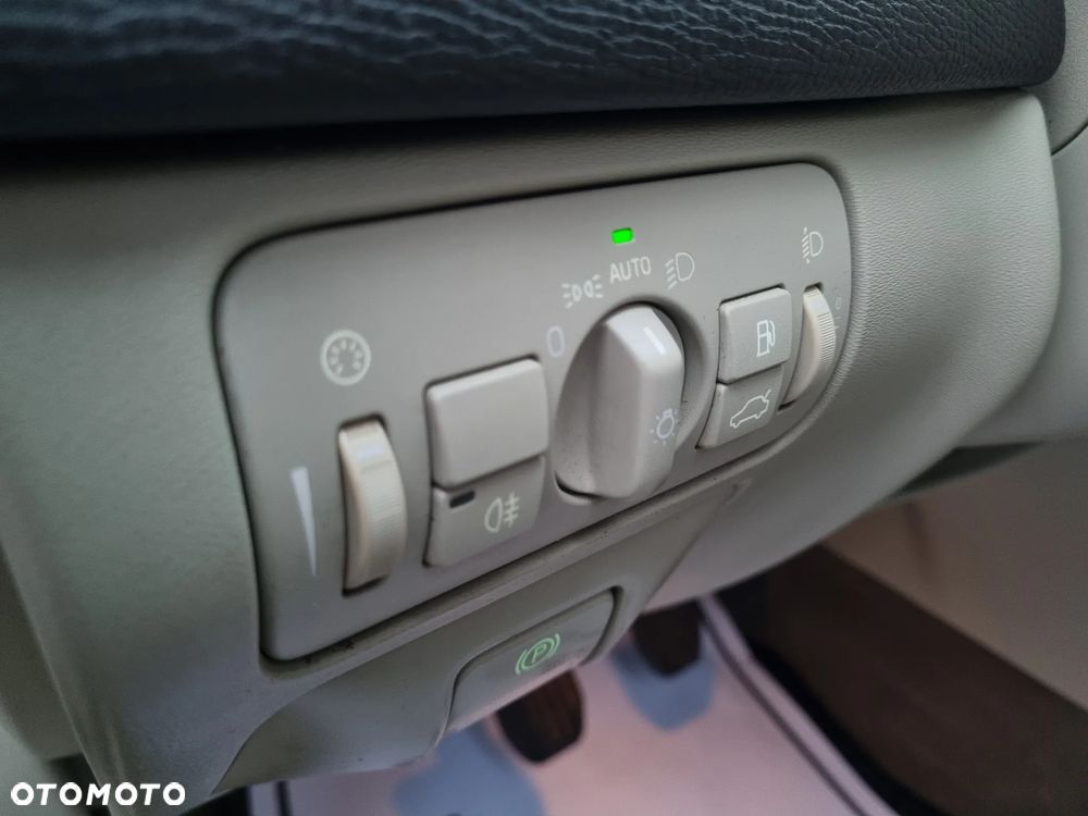 Volvo XC 60 D3 Momentum - 19