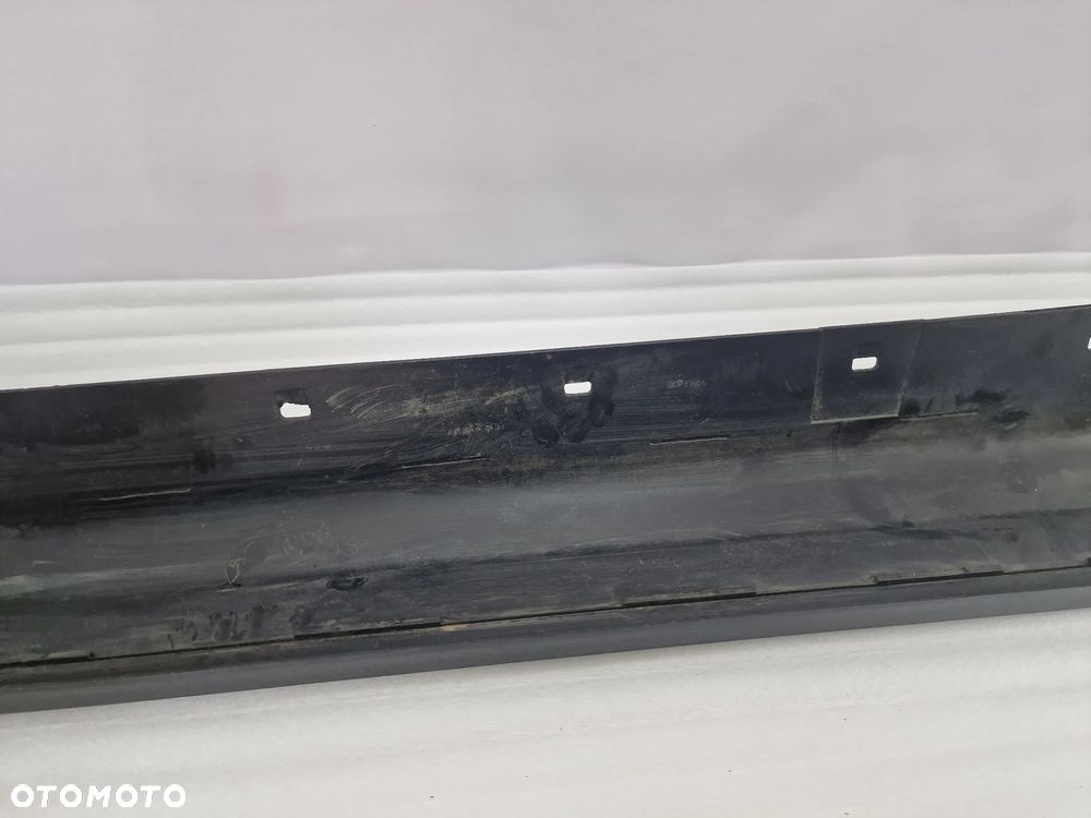 BMW E90 / E91 04- LEWA LISTWA PROGOWA / NAKŁADKA PROGU , NR 51777062297 , NR AUKCJI PR312 - 12