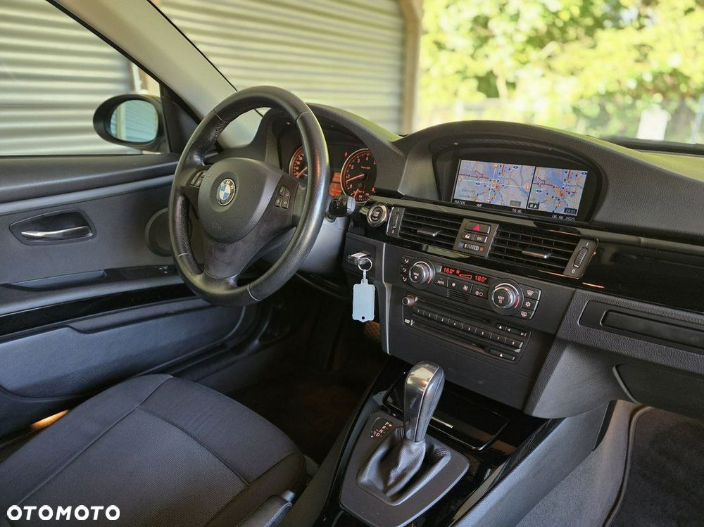 BMW Seria 3 - 18