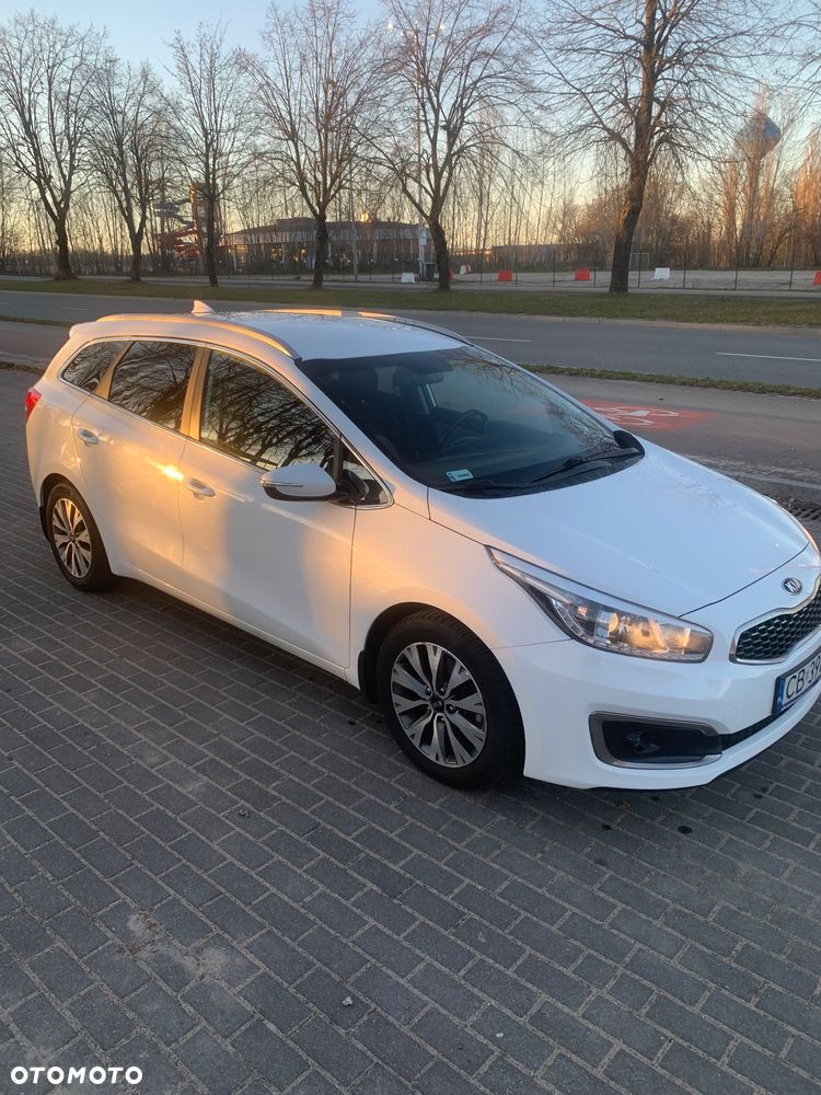 Kia Ceed 1.6 CRDi L Business Line DCT - 1