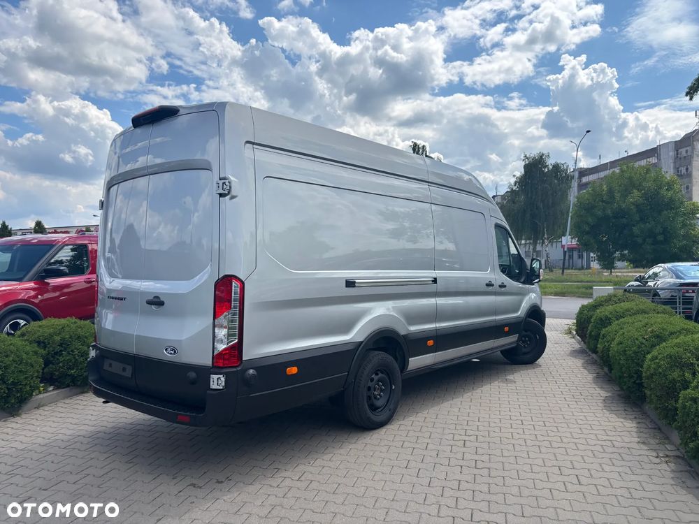 Ford Transit - 10