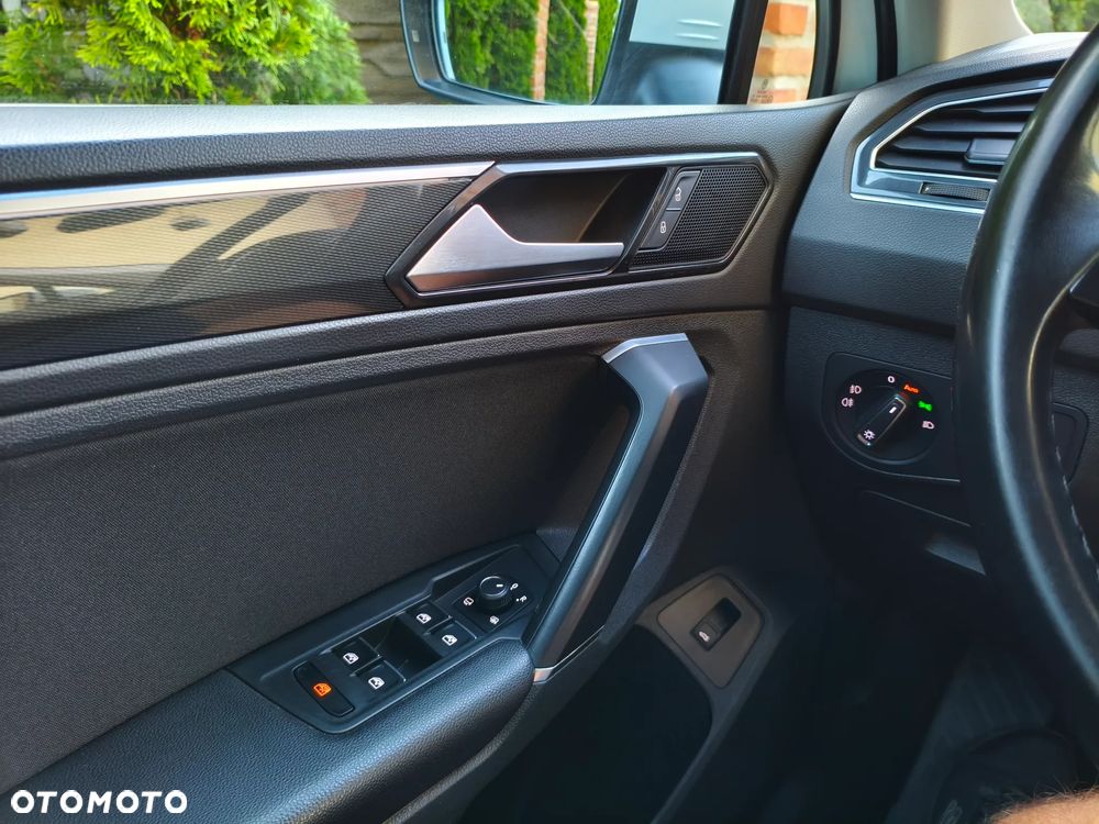 Volkswagen Tiguan 2.0 TSI 4Mot R-Style DSG - 6