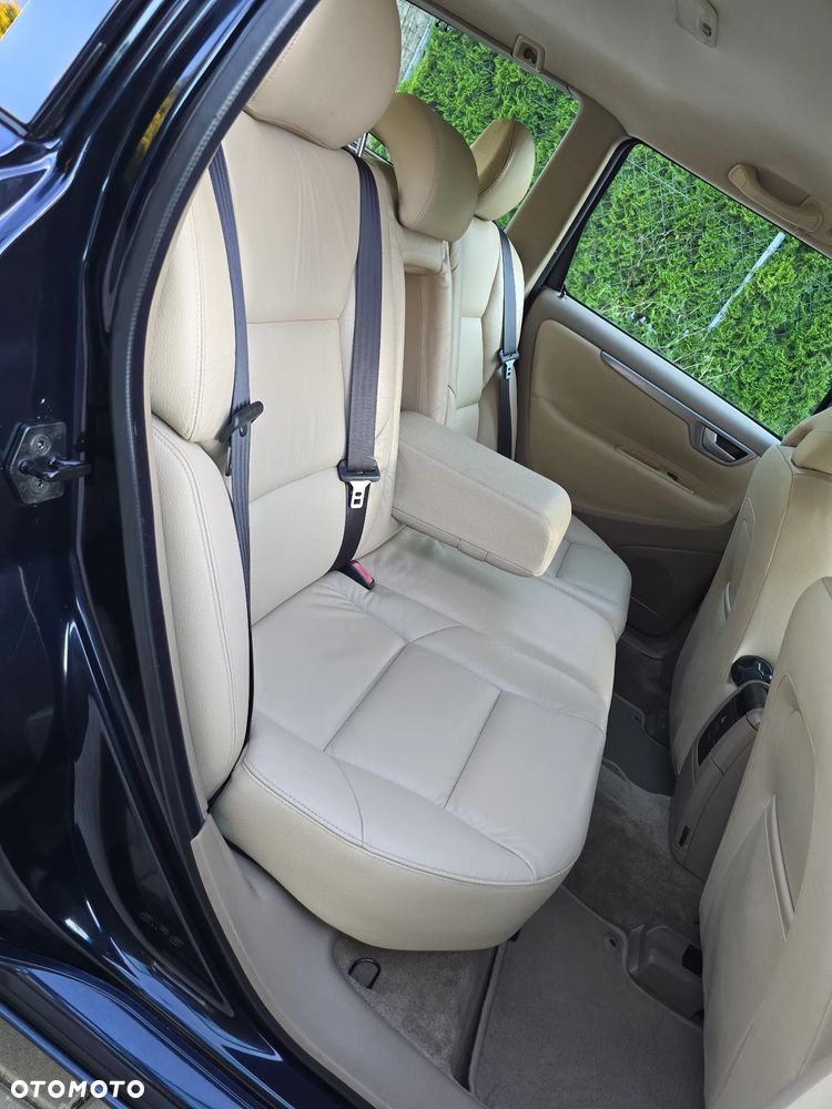 Volvo V70 - 24