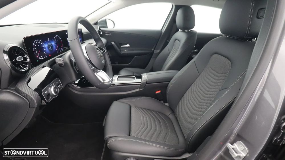 Mercedes-Benz A 180 d - 12