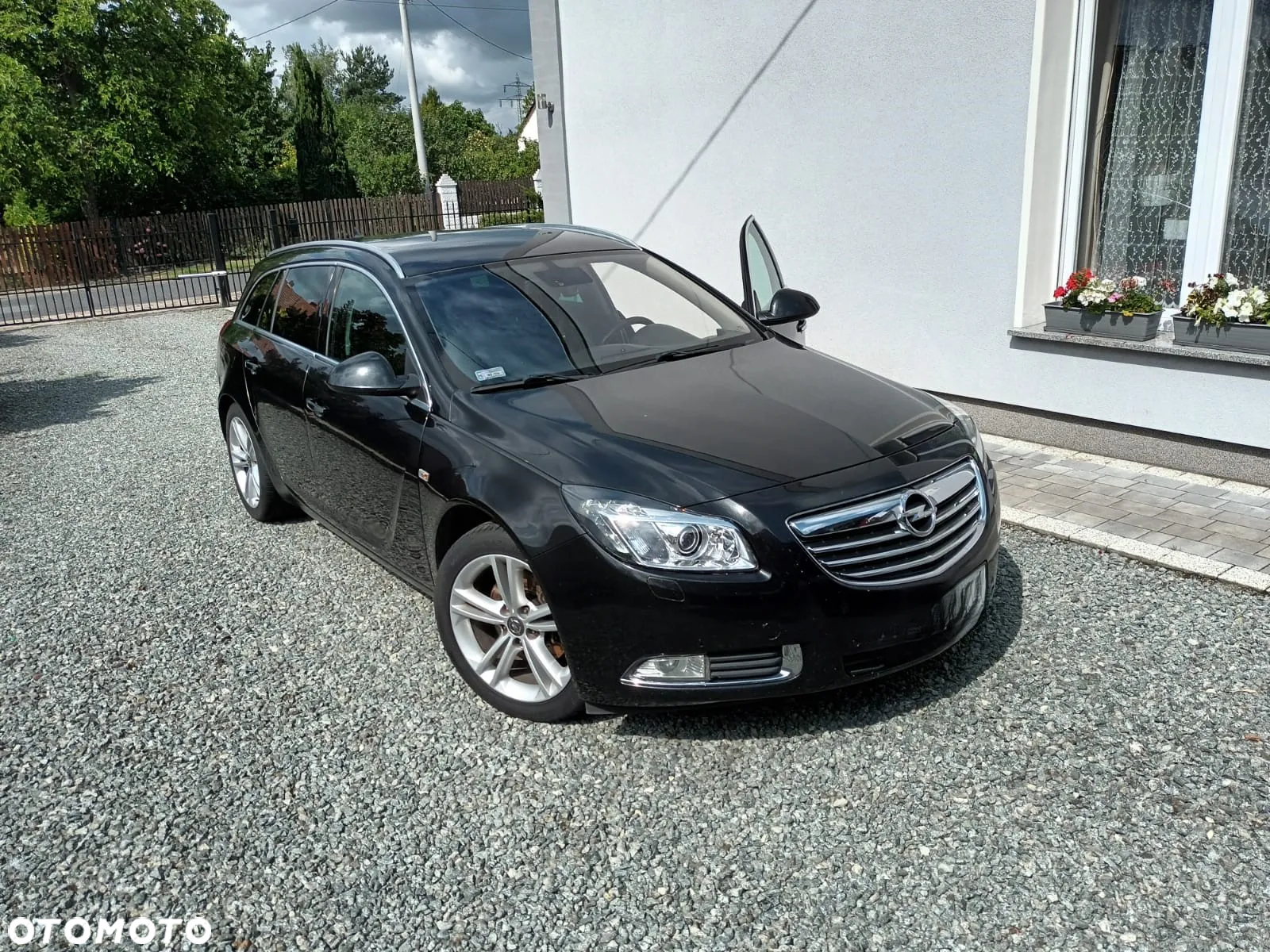 Opel Insignia 2.0 CDTI Sports Tourer Design Edition - 2