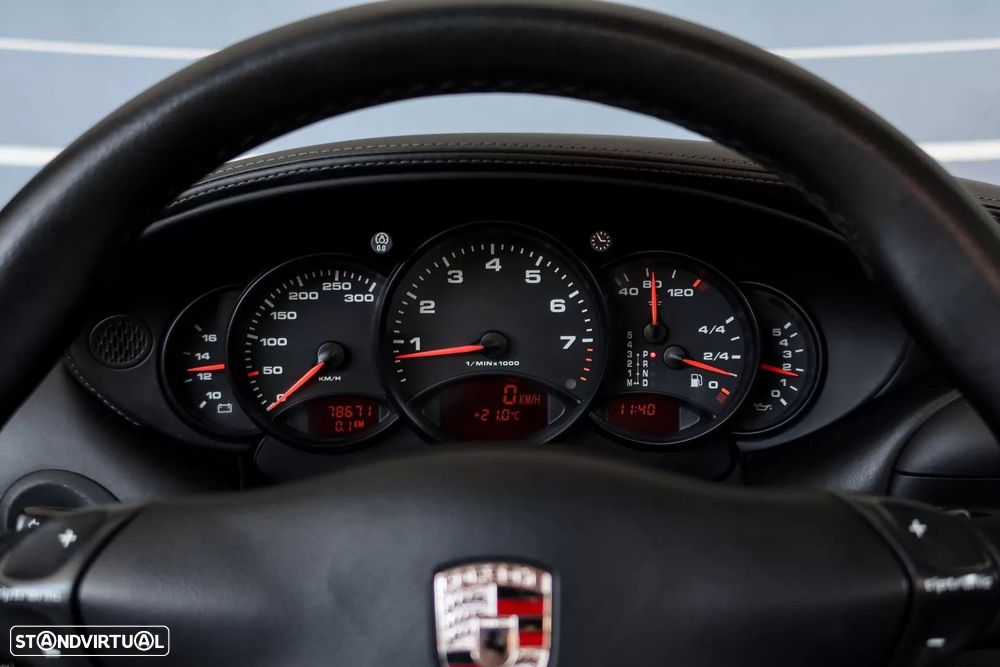 Porsche 911 (996) - 8